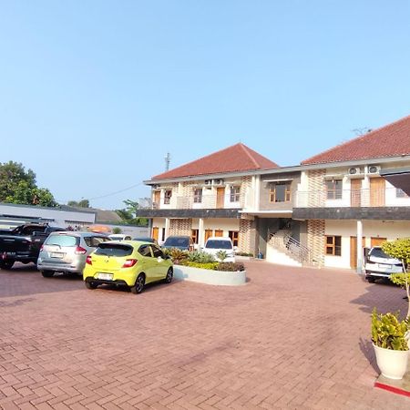 Hotel Cibening Purwakarta Exteriör bild