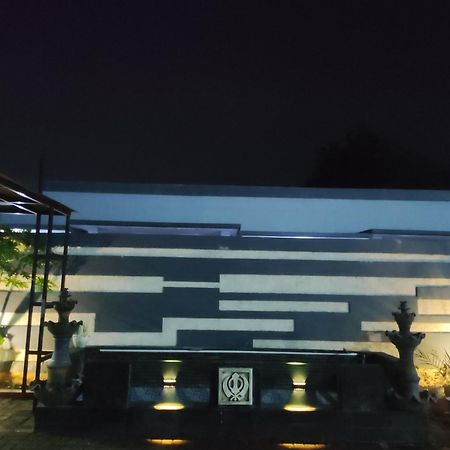 Hotel Cibening Purwakarta Exteriör bild
