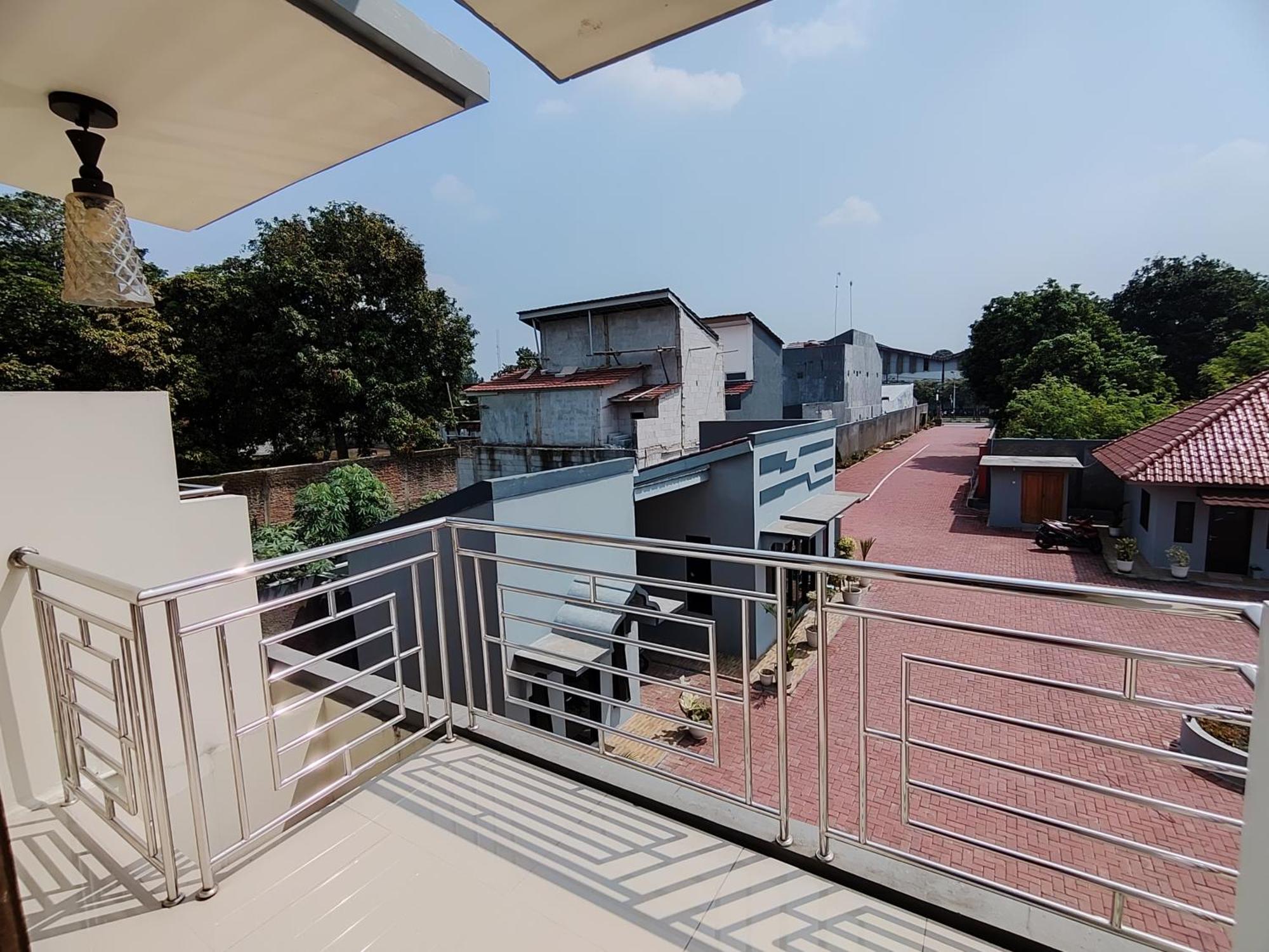 Hotel Cibening Purwakarta Exteriör bild