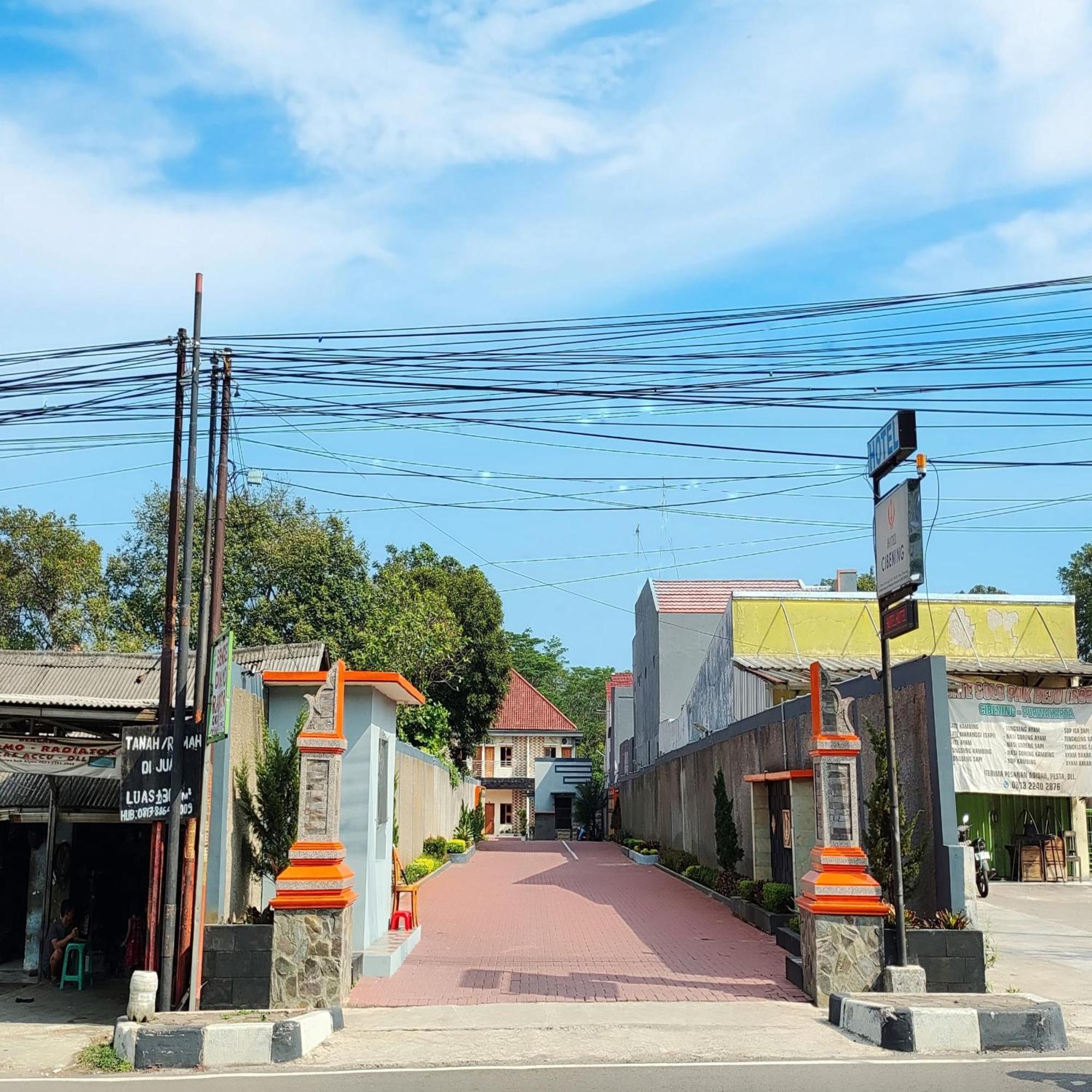 Hotel Cibening Purwakarta Exteriör bild